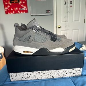 Jordan 4 “Cool Grey”